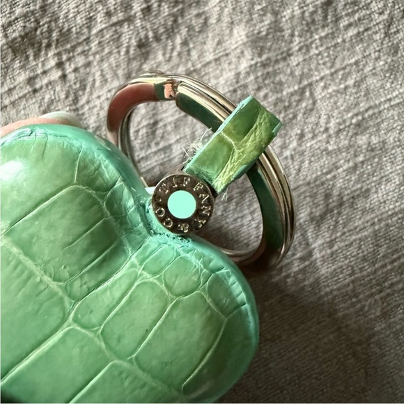 Authentic Tiffany and Co. vintage crocodile heart shaped keychain - Picture 4 of 7